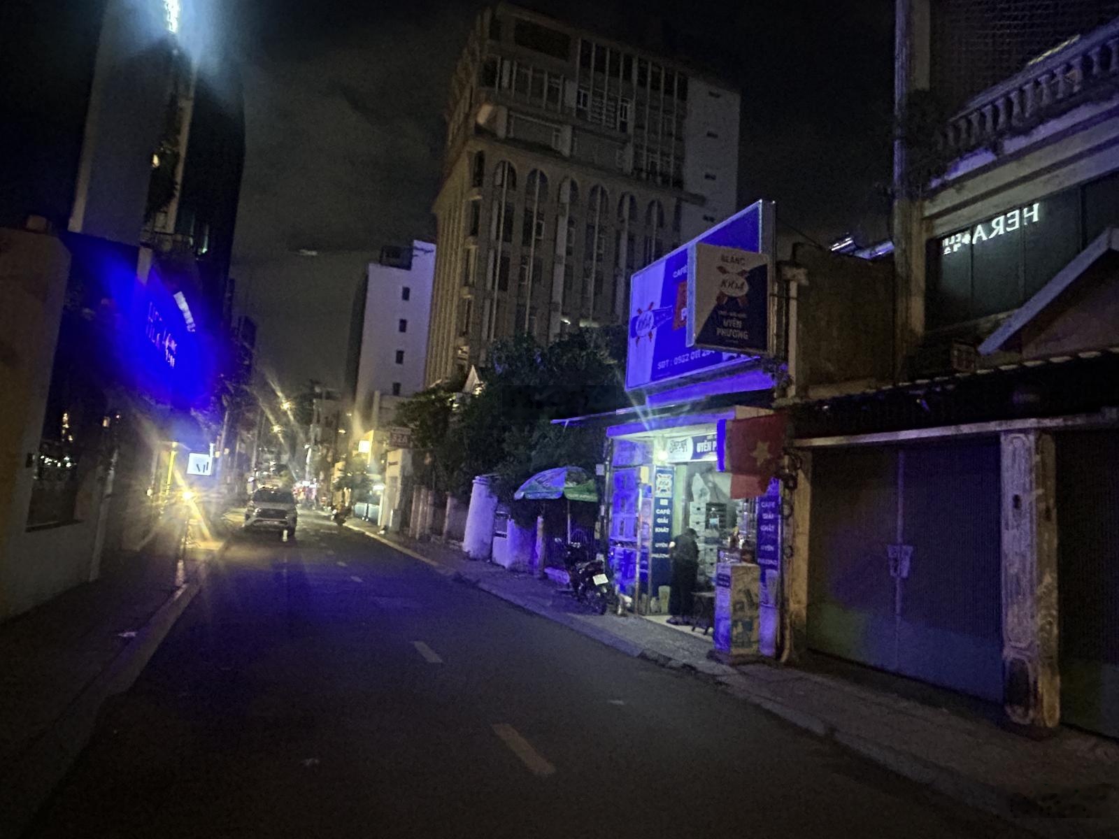 Quận 1 - mặt tiền Thạch Thị Thanh - tiện xây mới - 90.4m2 - 25.7 tỷ!