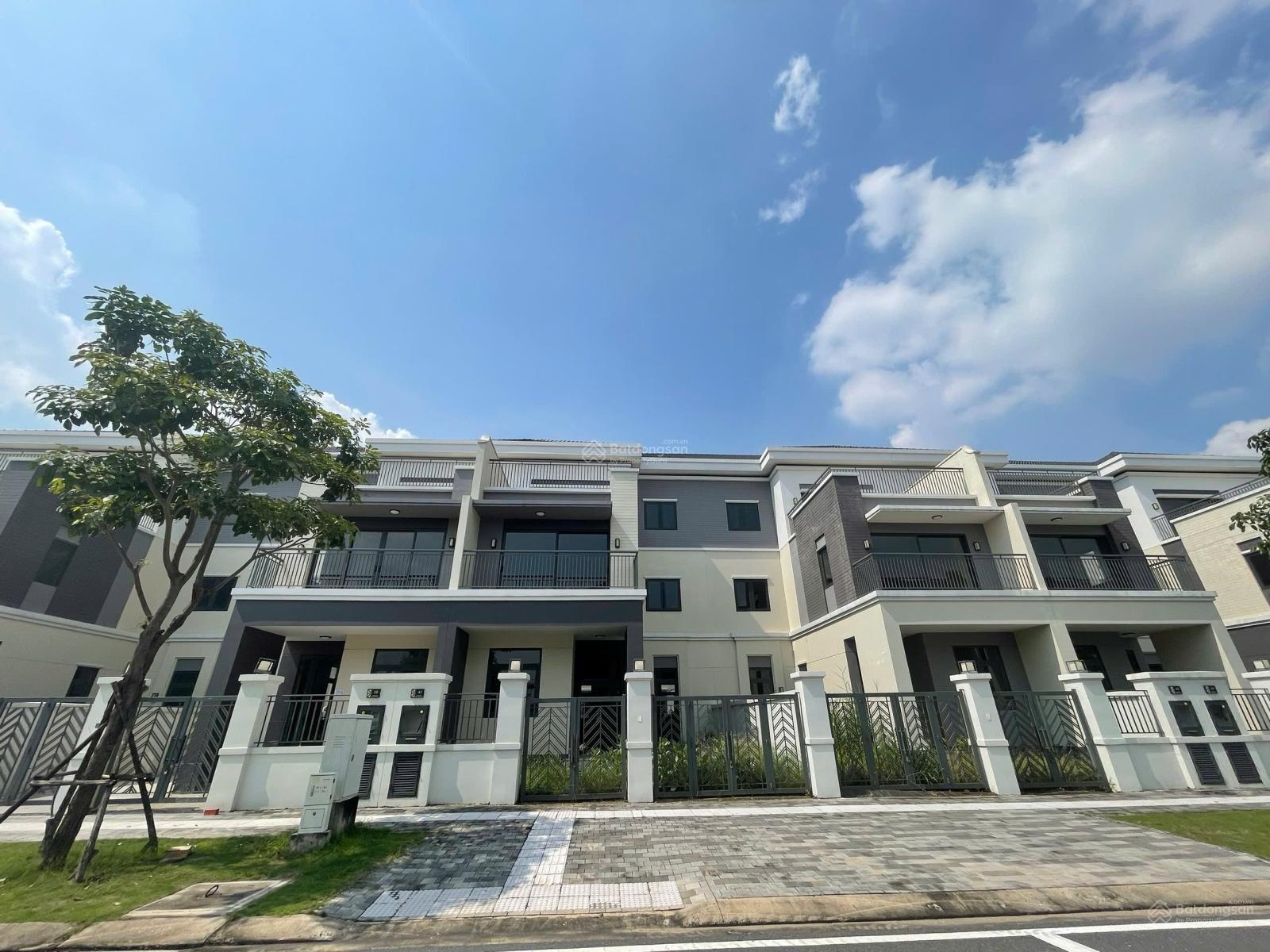 Bán nhanh nhà phố 8x20 đường thông - gần sông giá rẻ nhất elite 1 chỉ 9 tỷ bao thuế phí nhà sẵn