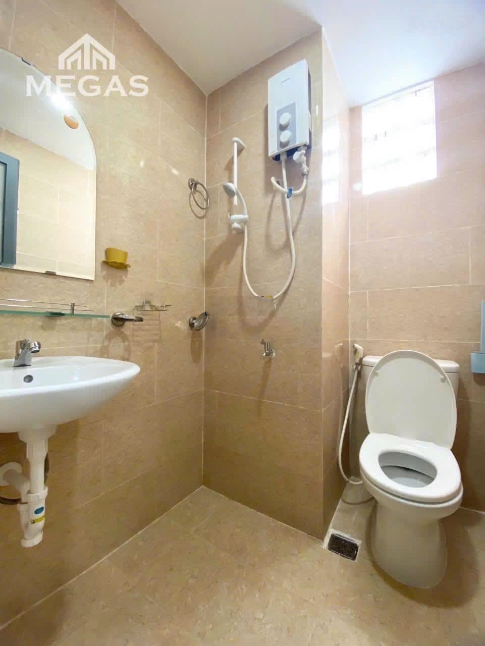 Phòng trọ sạch sẽ-full nội thất ngay Lê Trọng Tấn