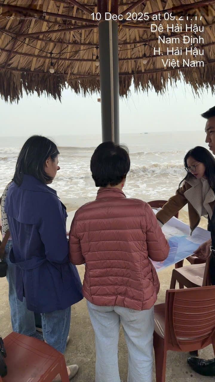 Full giá 1,3 tỷ mặt biền - đường trục chính của xã - sẵn sổ bao mọi loại phí