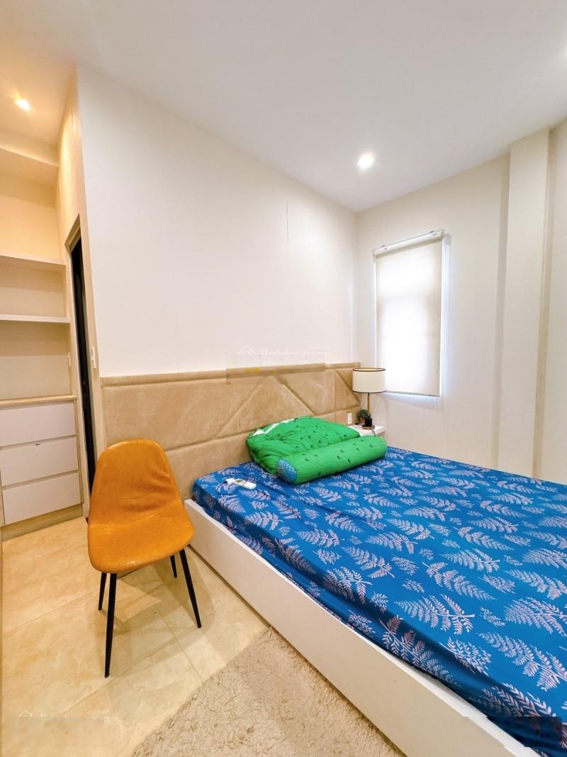 Bán nhà Q1 - nhà đẹp mới cóng 4 tầng - oto đỗ cửa cách MT 10m - sát bến thành - 12.5 tỷ!