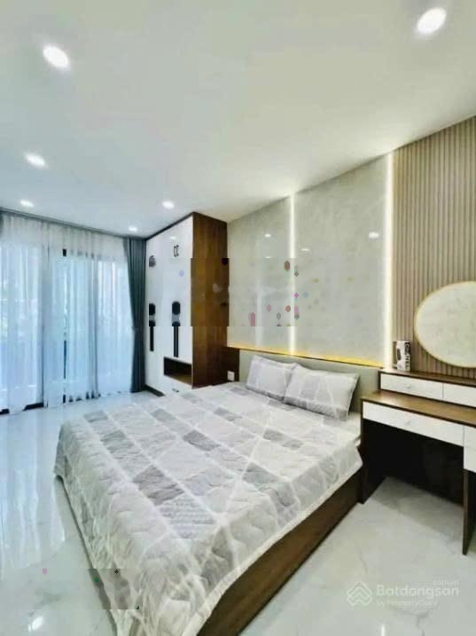 Bán nhà riêng 4PN, 4WC, 67m2 tại Long Bình, Q9, TP. HCM, giá cực chất 5,6 tỷ