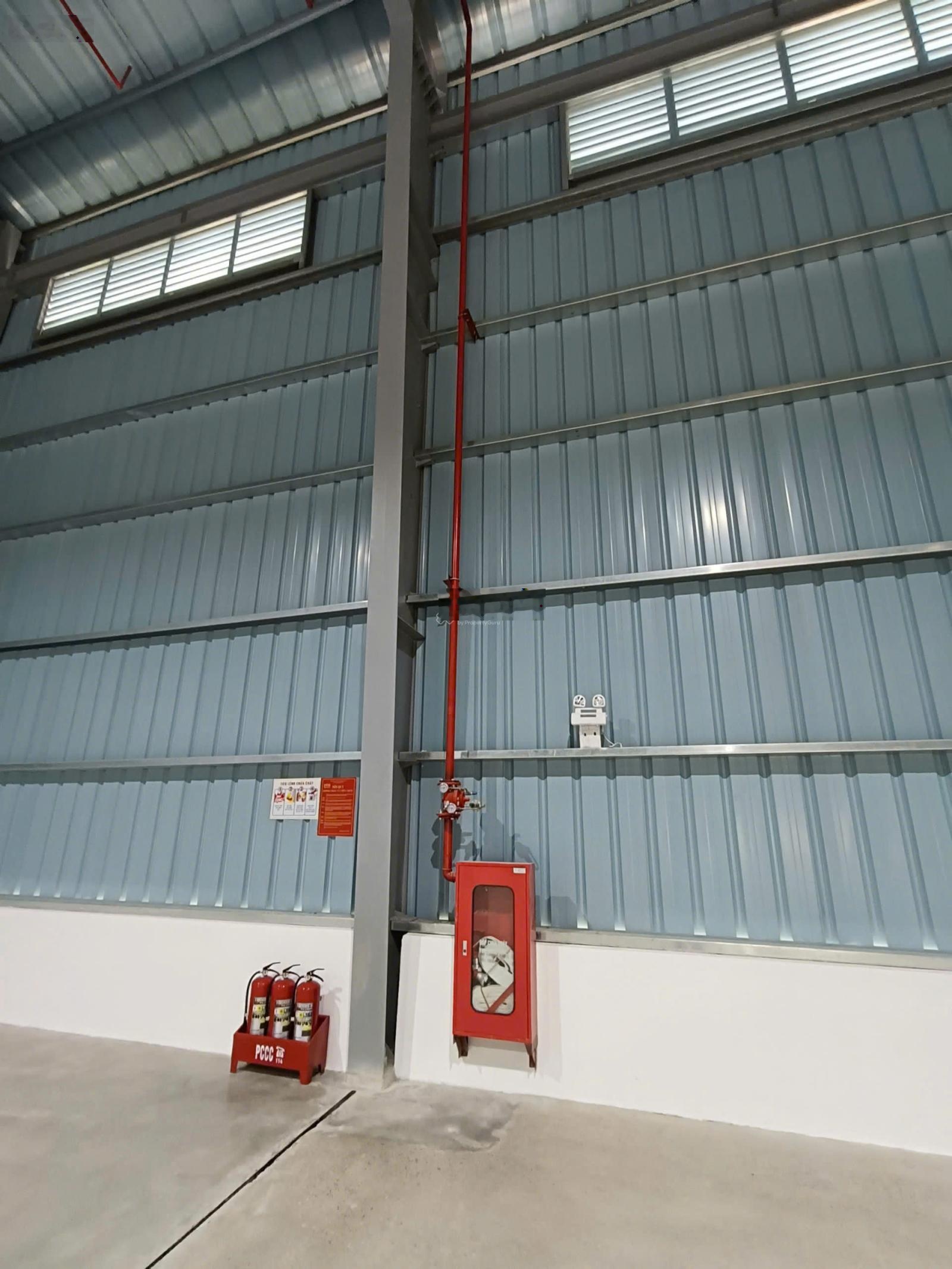 Cho thuê kho KCN Lai Xá, Hoài Đức. 800m2, cao 10m, có PCCC tự động, xe công đỗ cửa. Giá 120k/m/th