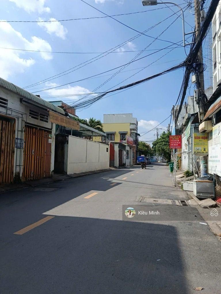 Bán nhà Lò Lu DT 8,2mx18m đang có dòng tiền 20tr/th, khu xây dựng 5 tầng, giá chỉ 7,x tỷ