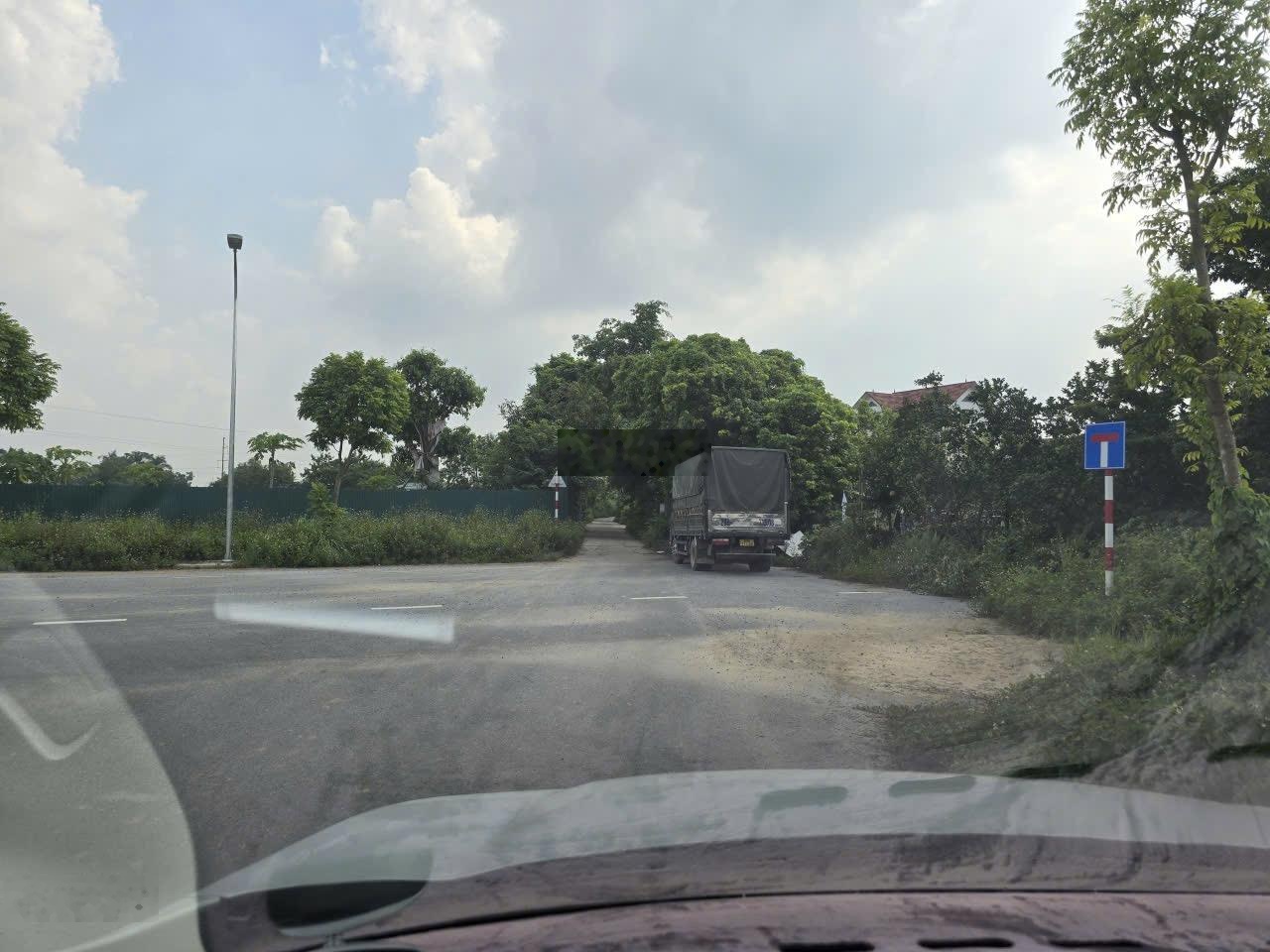 Bán đất tại Đông Mỹ, Thanh Trì, Hà Nội, 97 triệu/m2, 211m2, MT 18m, lô góc, ô tô 7 chỗ vào