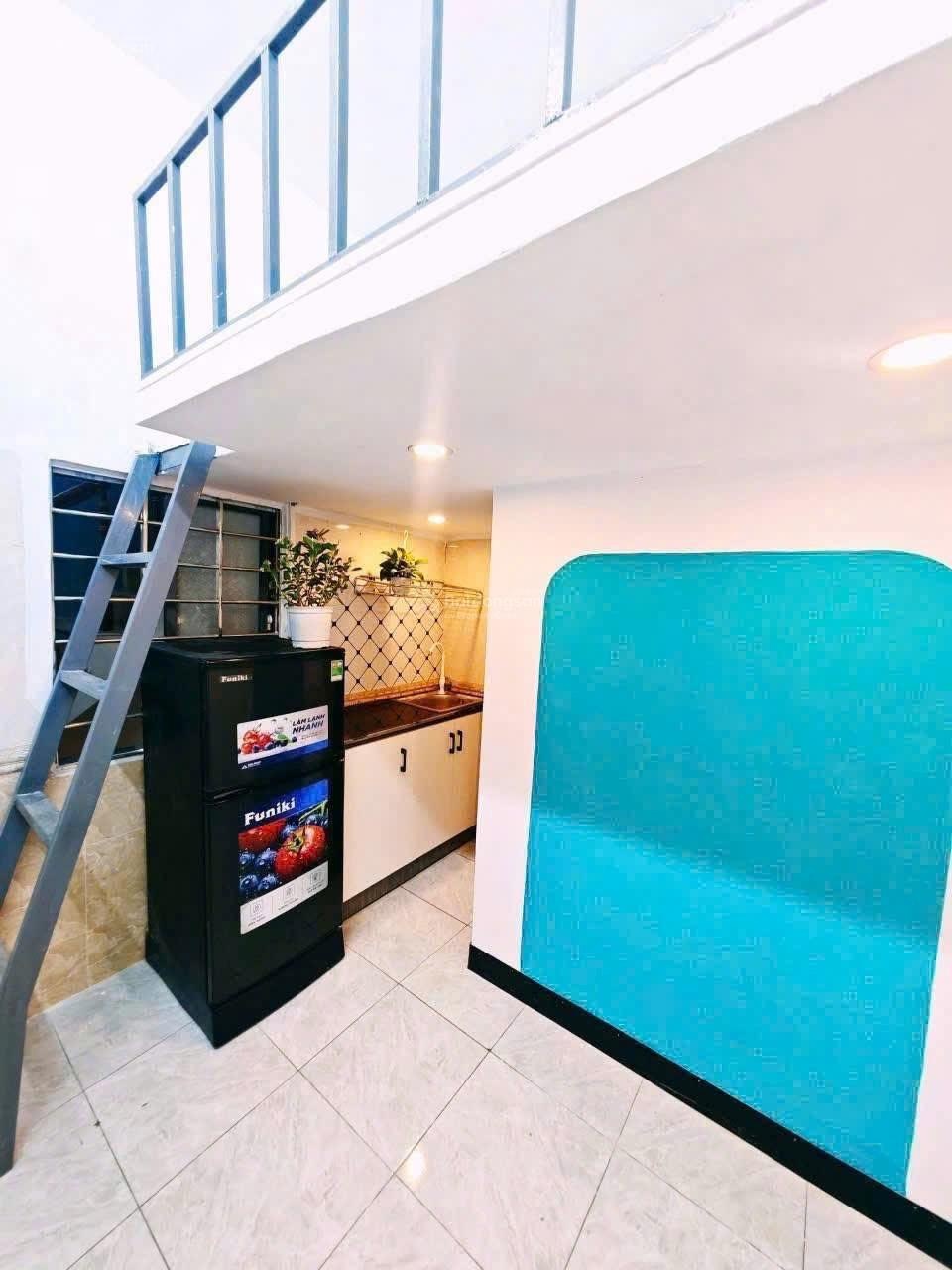 Phòng trọ mới xây giá rẻ_ngay trường sơn_sẵn máy lạnh_cửa sổ_gần công viên hoàng văn thụ