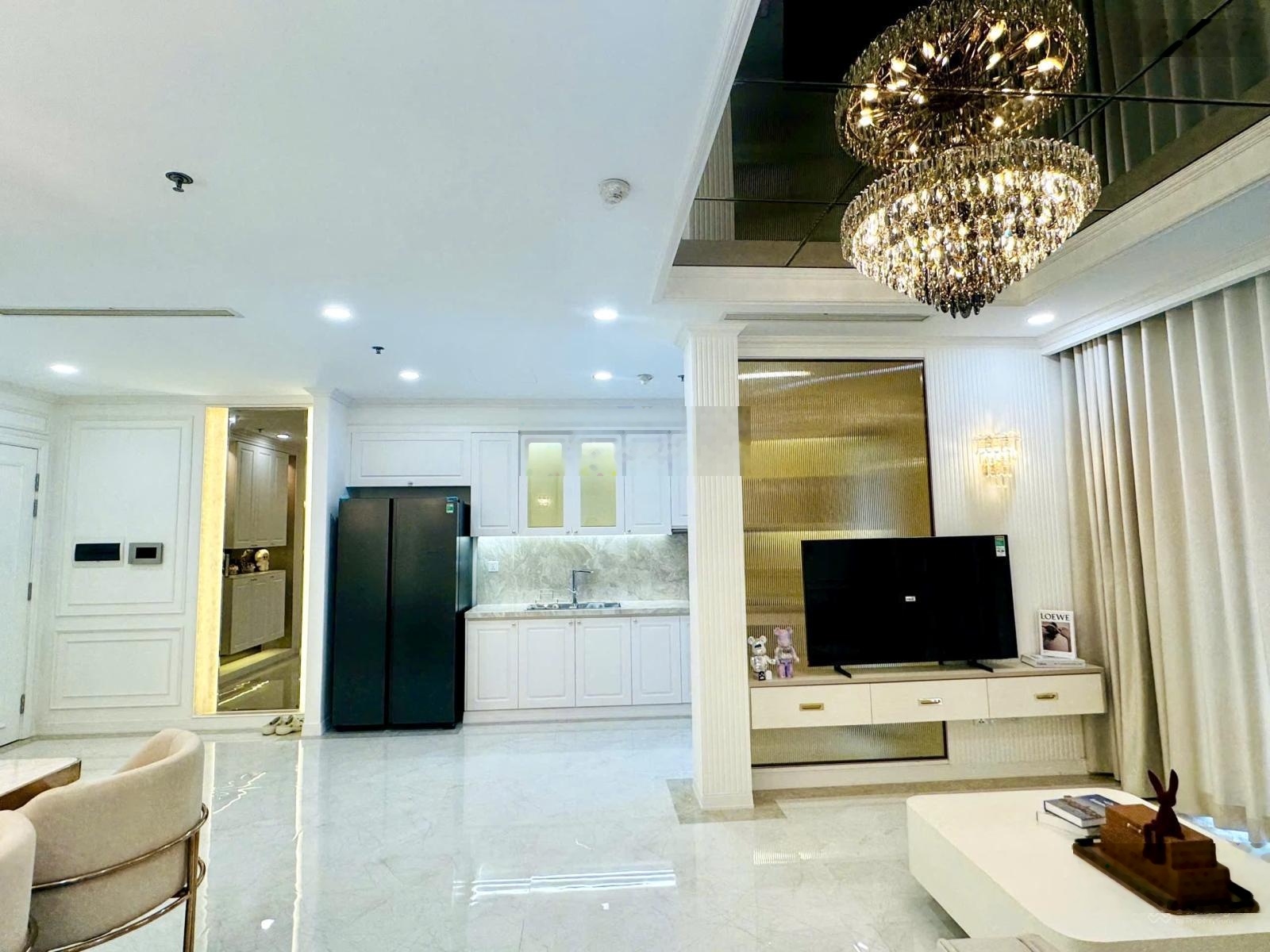 Bán căn hộ 2PN Vinhomes Central Park, view thành phố, giá chỉ 8,5 tỷ 80m2