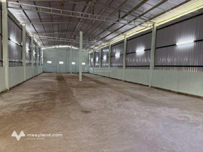 Cho thuê 1.200 m2 kho và nhà có sân Nguyễn Văn Cừ 15 triệu