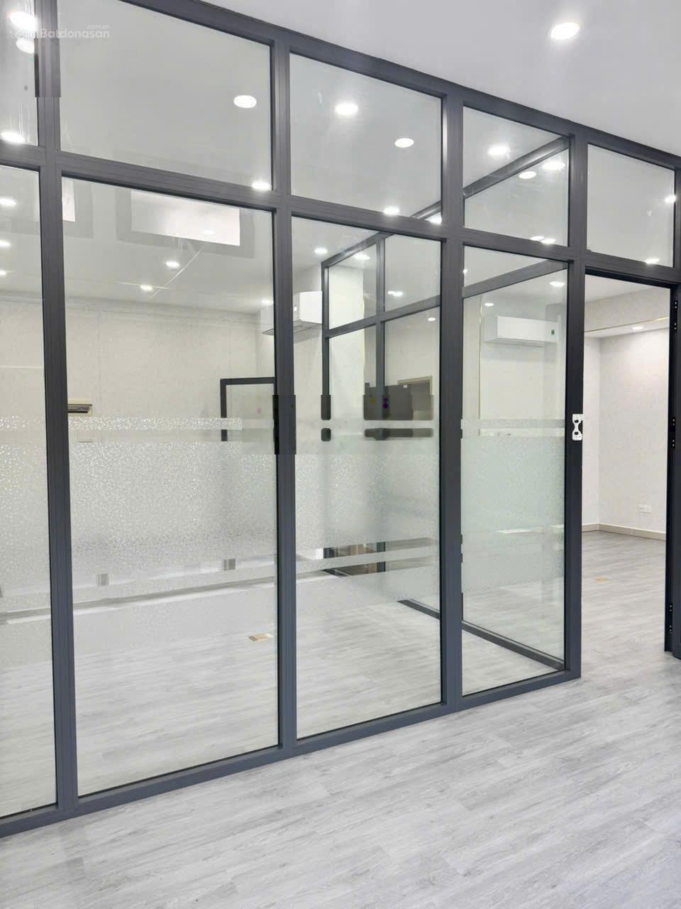 Văn phòng 100m2 cho thuê giá chỉ 23 triệu/tháng