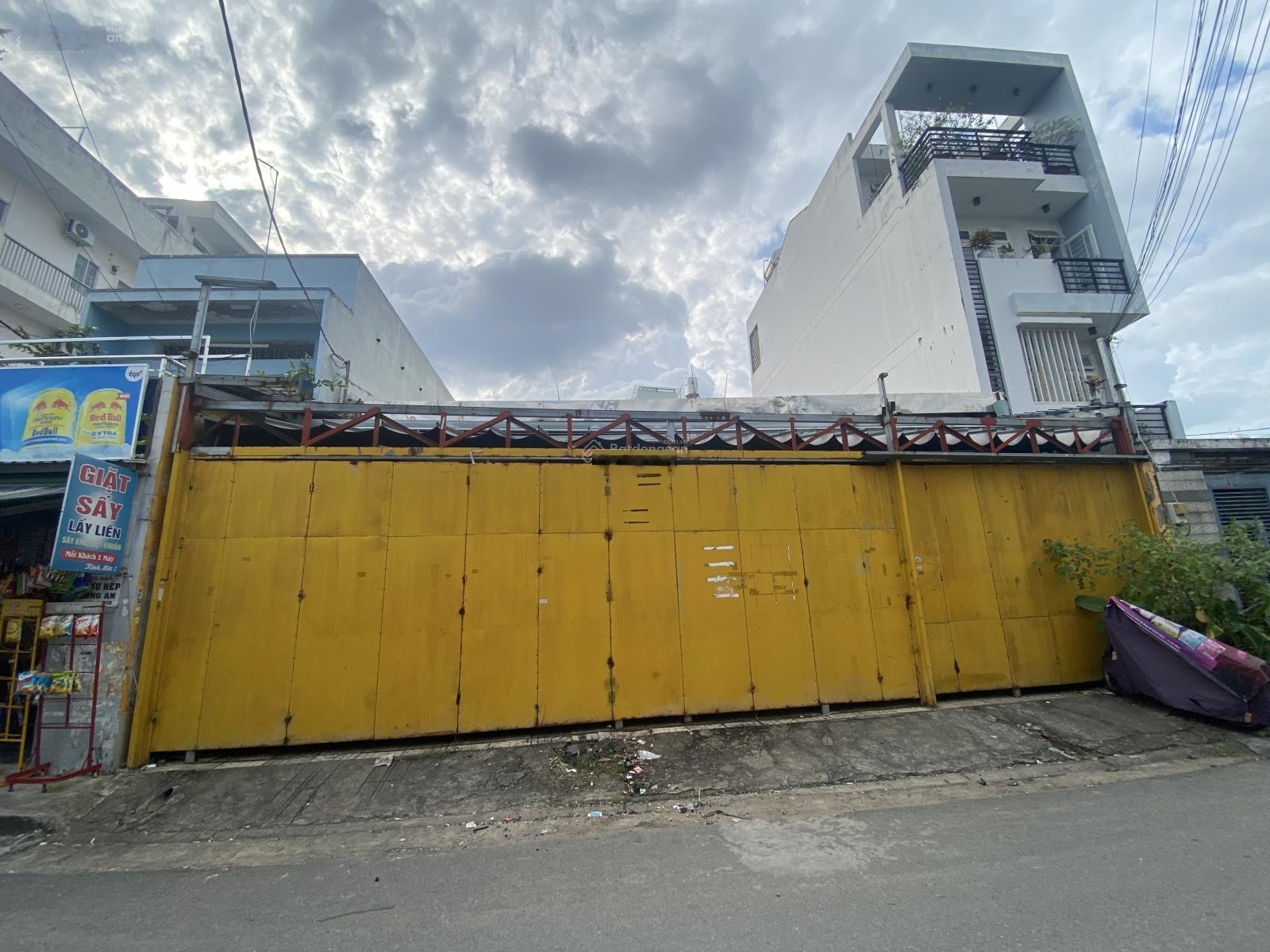 Mặt tiền đường nhựa 10m liên khu 1-6-sát lê văn quới,bốn xã 5p-mua xây mới bao lời 4x19m