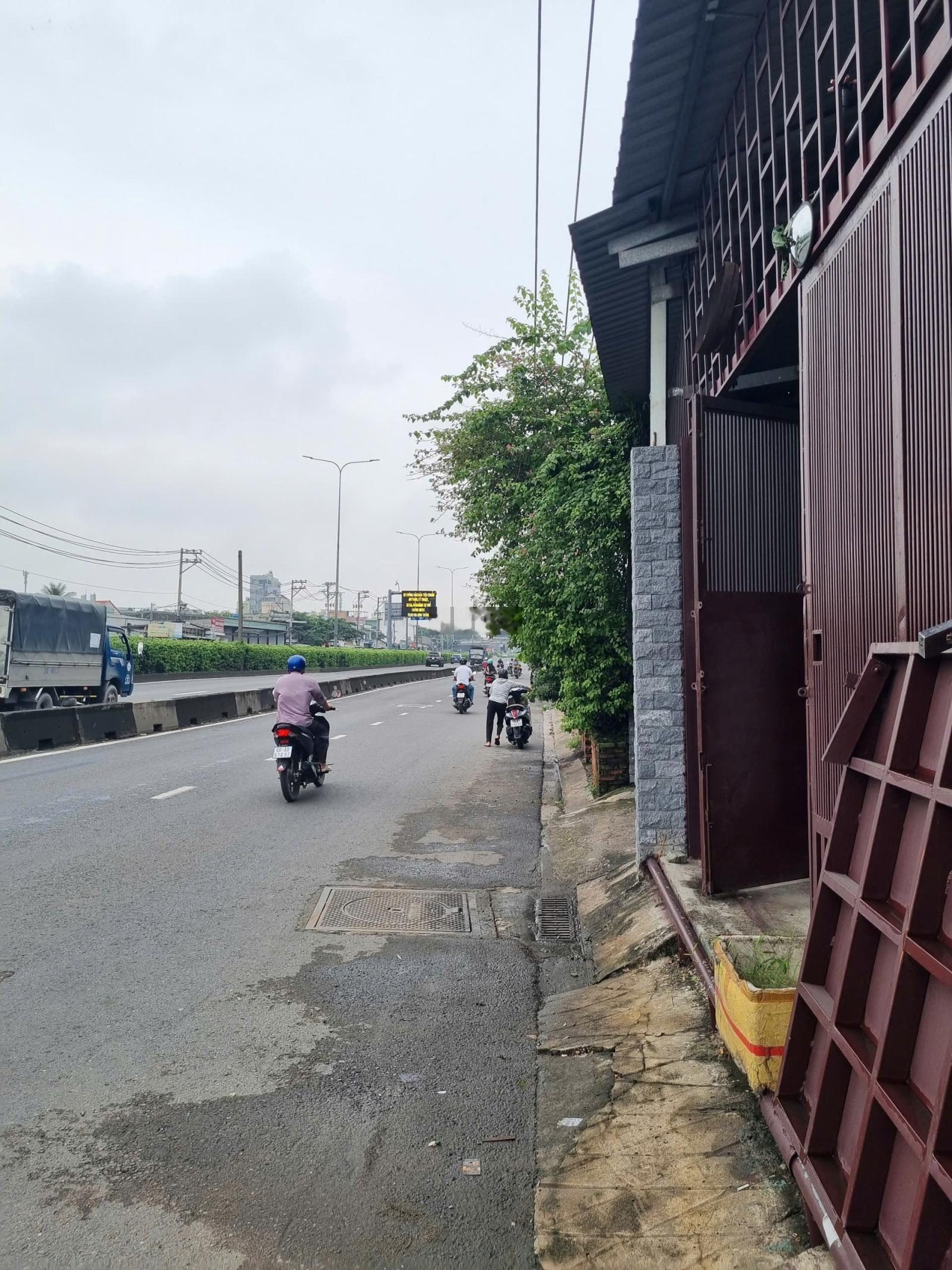 Cần Cho Thuê Nhà Mặt Tiền Quốc Lộ 1A, Kinh Doanh Đa Ngành Nghề