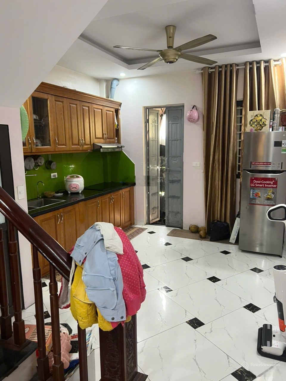 Bán nhà tiếp giáp ngay khu đô thị Thanh Hà, 40m2 3,5 tầng, cách 20m ra khu đô thị