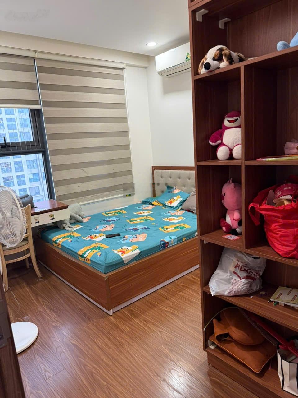 chính chủ cho thuê nhanh căn hộ Ecodream 2pn 2vs 78m2 gần đủ đồ vào luôn giá 12tr. LH 0394451010