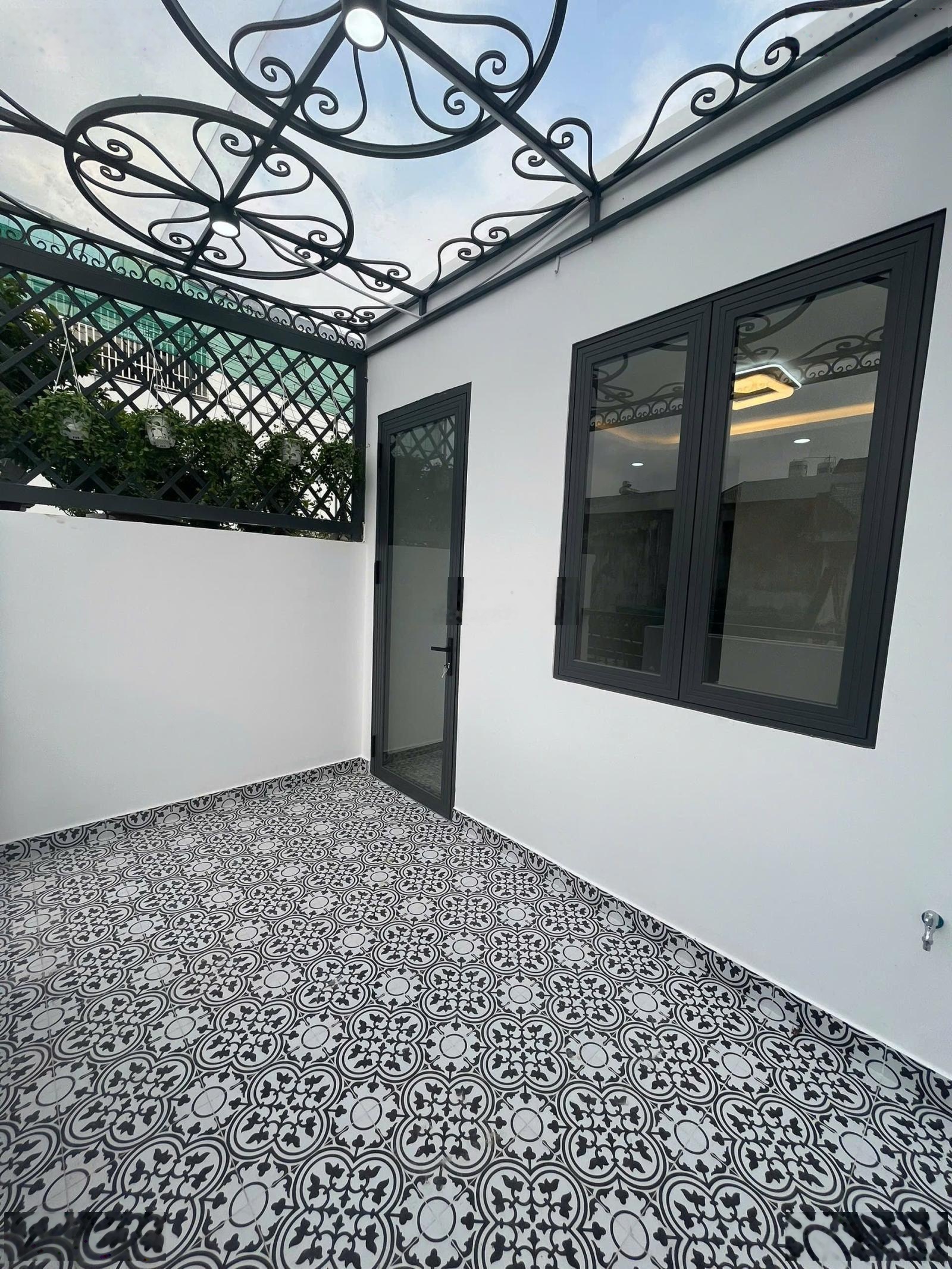 Bán nhà hẻm xe hơi tới cửa - chỉ 5,35 tỷ - Quận 6