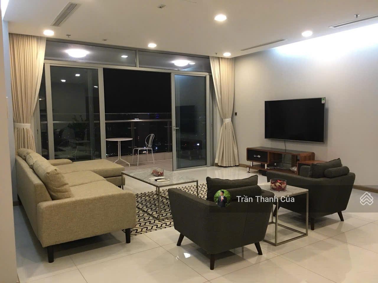 Cho thuê 4PN Park 3 Vinhomes Central Park 188m2 loại lớn nhất view sông cực đẹp