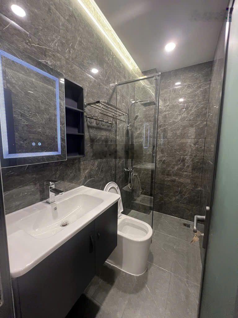 Siêu phẩm nhà phố ngay chợ tân quy, nhà mới tinh full nội thất, 2 tầng 4*16m nhỉnh 6 tỷ