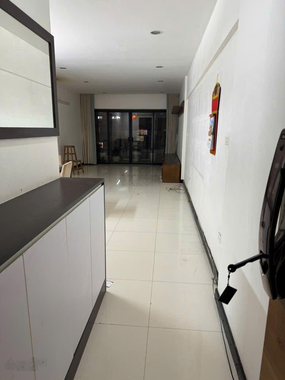 Hiếm! Bán nhanh căn góc chung cư Chelsea Park 116 Trung Kính,Cầu Giấy 3N2W full NT sổ đỏ nhỉnh 12tỷ