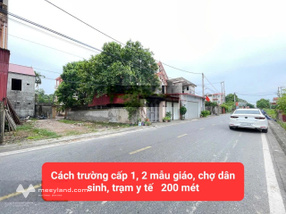 Lô đất vàng 72m2 mặt đường nhựa to 2 ô tô tránh nhau.. 2 mặt tiền . ô tô đậu trước cửa.