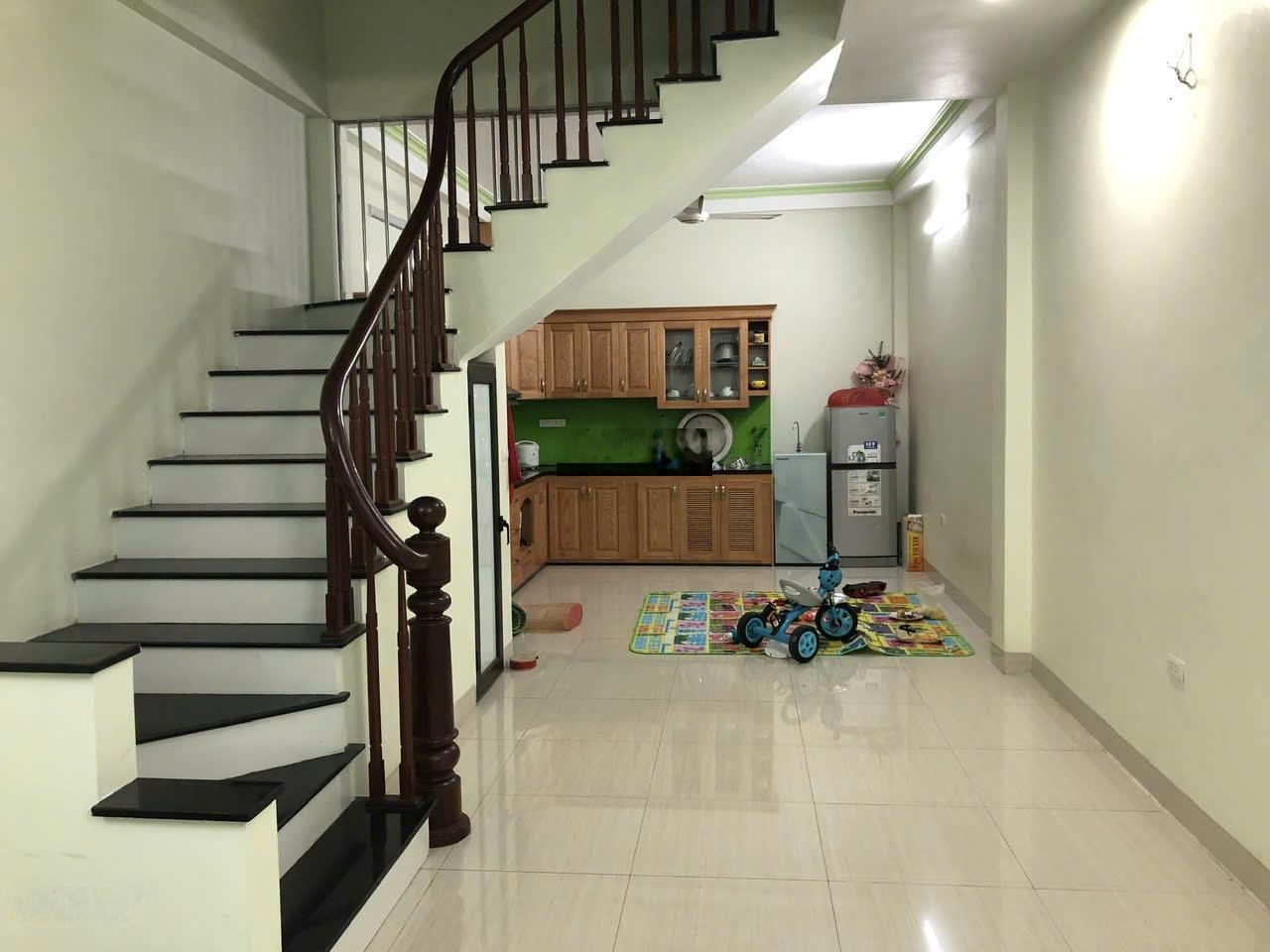 Bán nhà 4 tầng khu đất đấu giá di trạch, hoài đức.