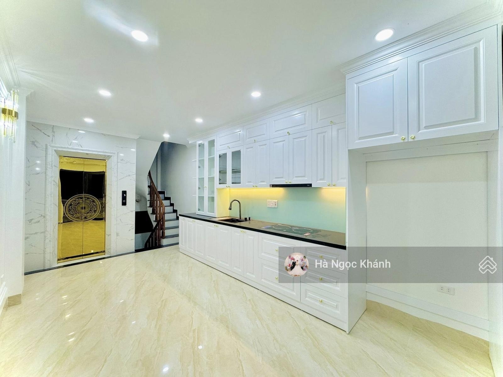 !!! doãn kế thiện: ô tô tránh, vỉa hè - 19,5 tỷ: 5 tầng xây mới; thang máy kính; ngõ thông kdoanh