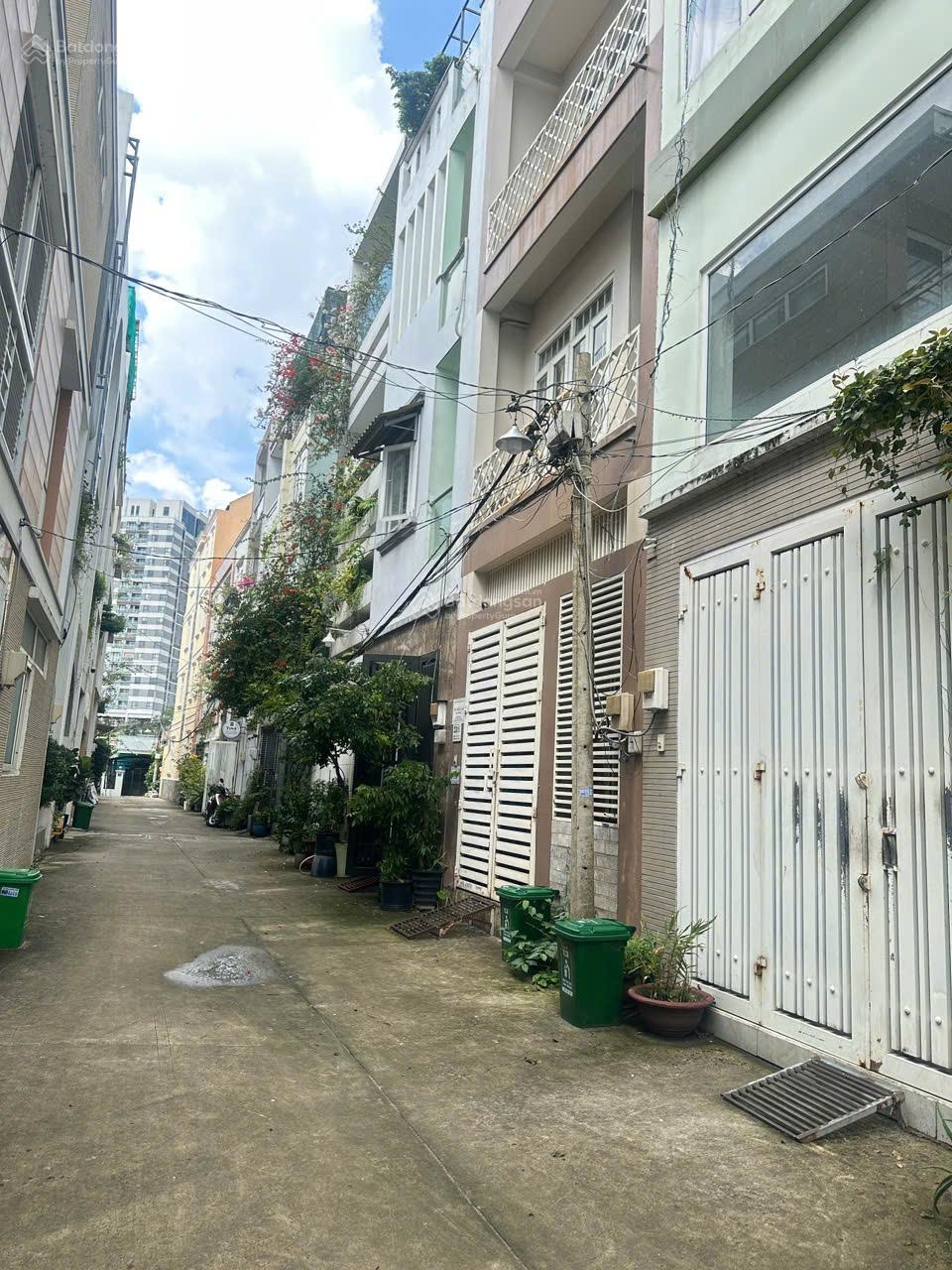 Cho thuê nhà hẻm ô tô , p Bình Trưng Tây Đ. Nguyễn Duy Trinh