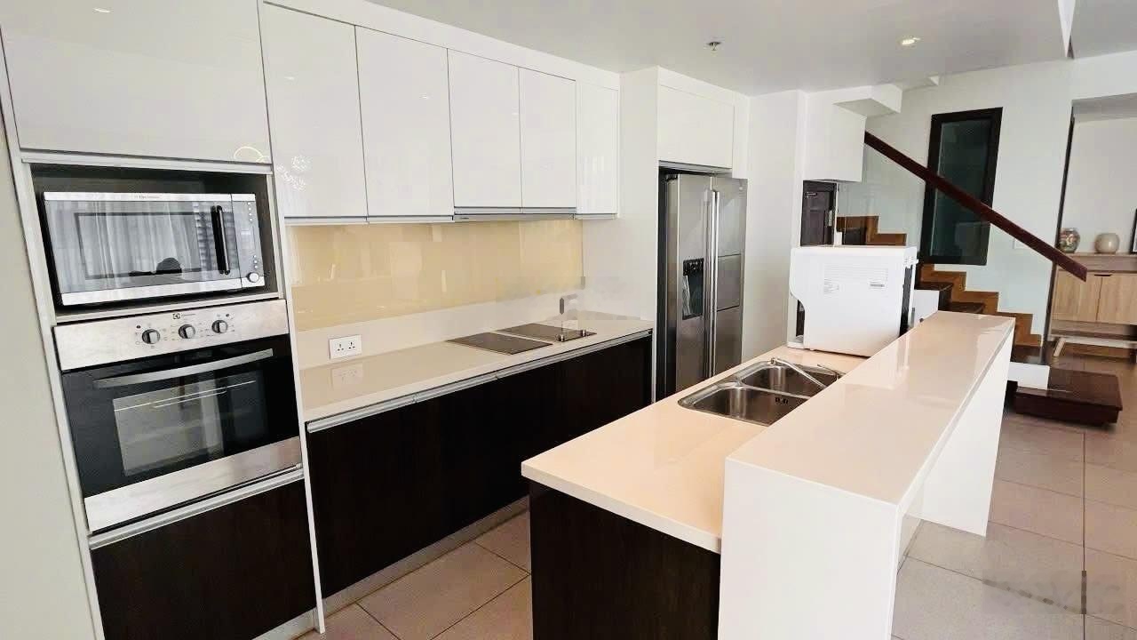 Đẹp/ hiếm/Duplex căn góc 3PN + 1 phòng làm việc không gian rộng hiếm Tại Đảo KiM Cương. 55tr/200m2