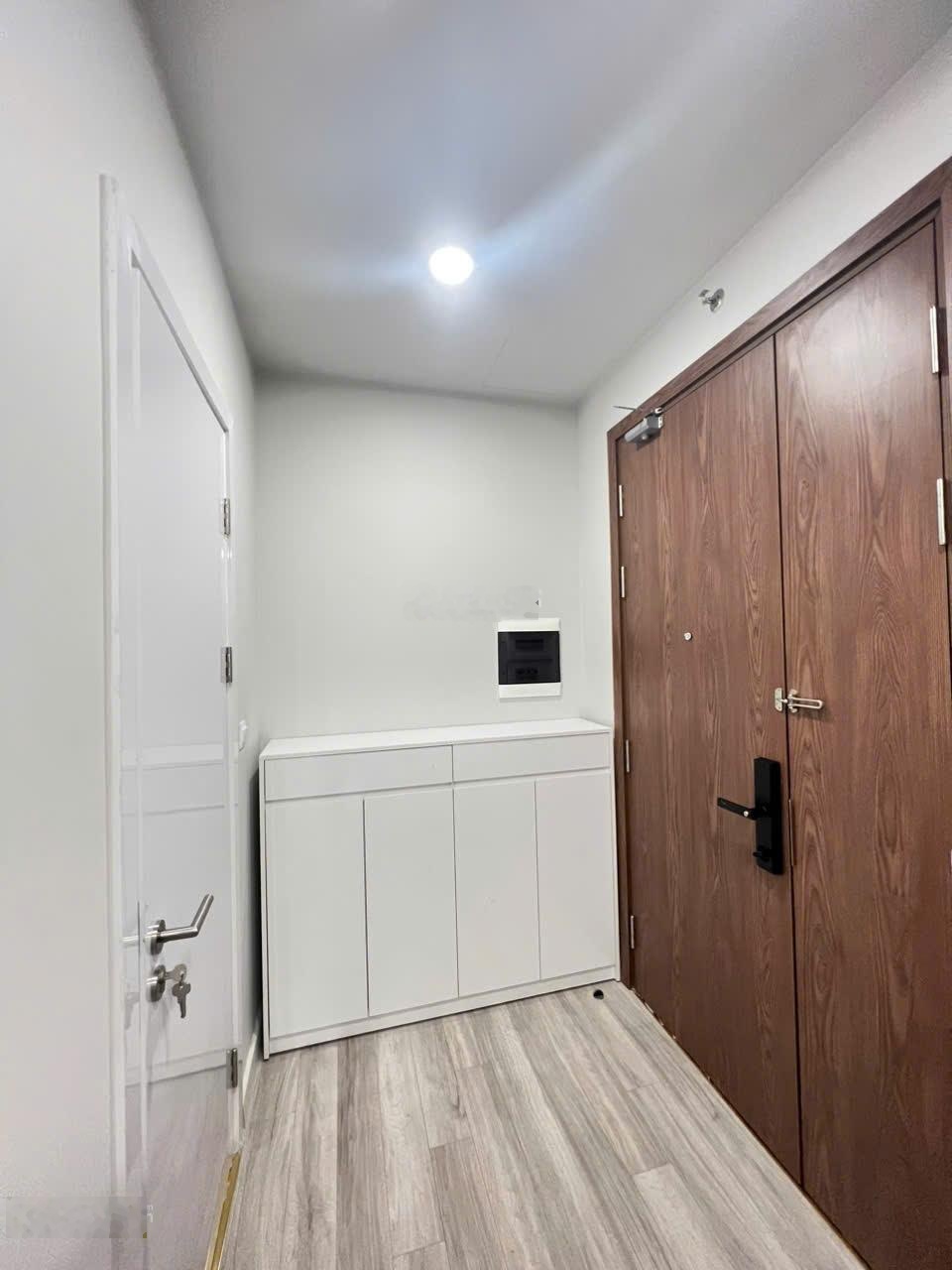 Chính chủ cho thuê căn 2 ngủ 1wc đủ đồ 65m2 tại BRG 25 Lê Văn Lương giá 19.5 triệu. 0917748822