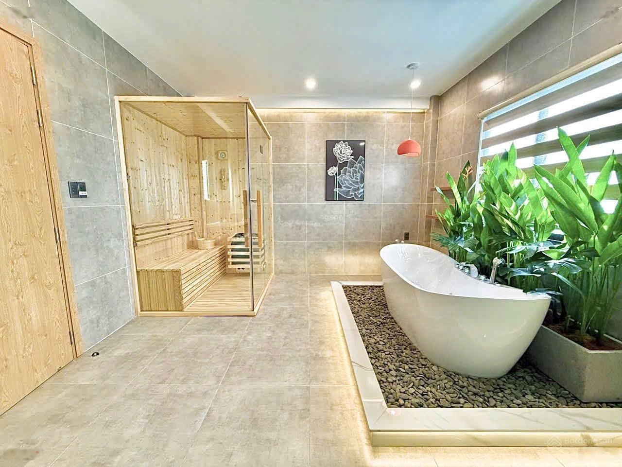 Bán nhà riêng Đoàn Văn Bơ, P. 10, Q. 4, TP. HCM 76,5m2 sổ hồng riêng HĐ thuê 24tr/th