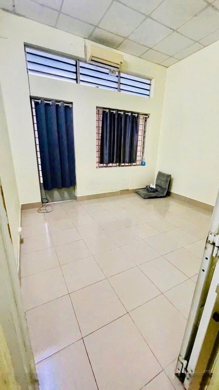 Nhà hẻm 10m - Bùi Đình Tuý - 4x12m - trệt lửng lầu - 3PN 2WC - 16 triệu TL -Hằng 0906656852 xem nhà