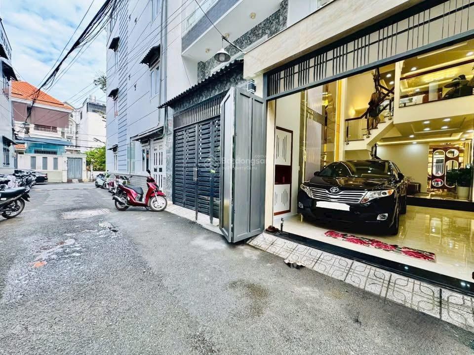 Nợ dí bán lỗ nhà quận 3 - giá 4 tỷ 980 - hẻm ôtô hai bà trưng - gần công viên lê văn tám, sổ riêng