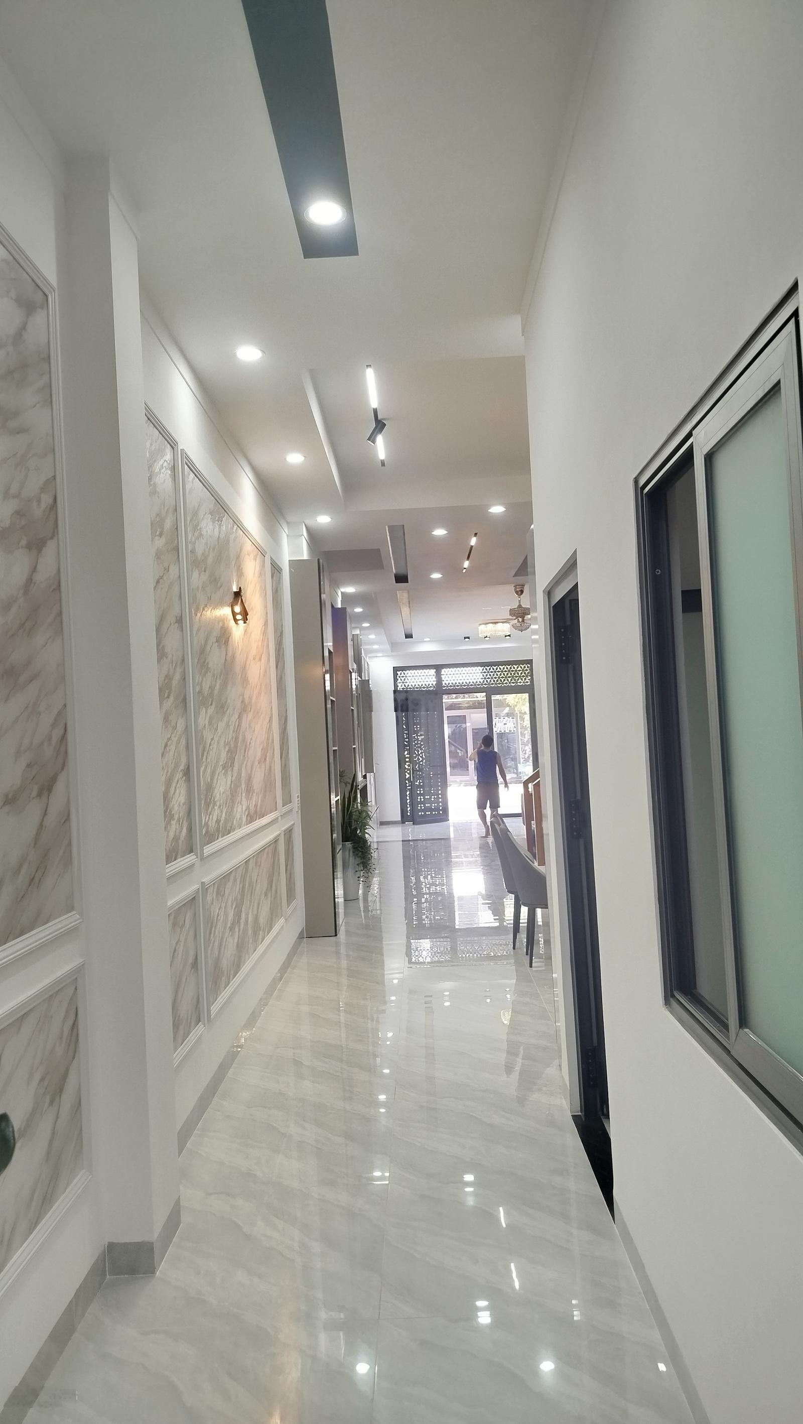 Hiếm chủ ngộp bank cần bán trước tết nhà mới 4 tầng, KDC An Phú chỉ , 6,3 tỷ 5 phòng ngủ.