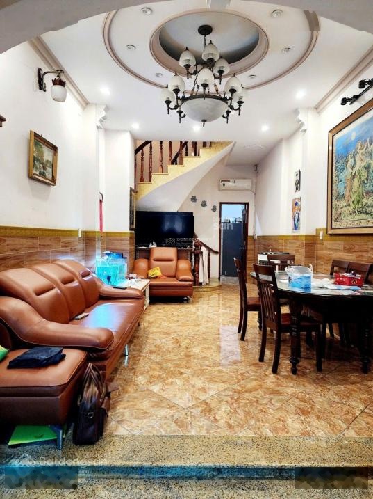 Bán gấp nhà hẻm 8m khu bàn cờ q3 - hxh quay đầu