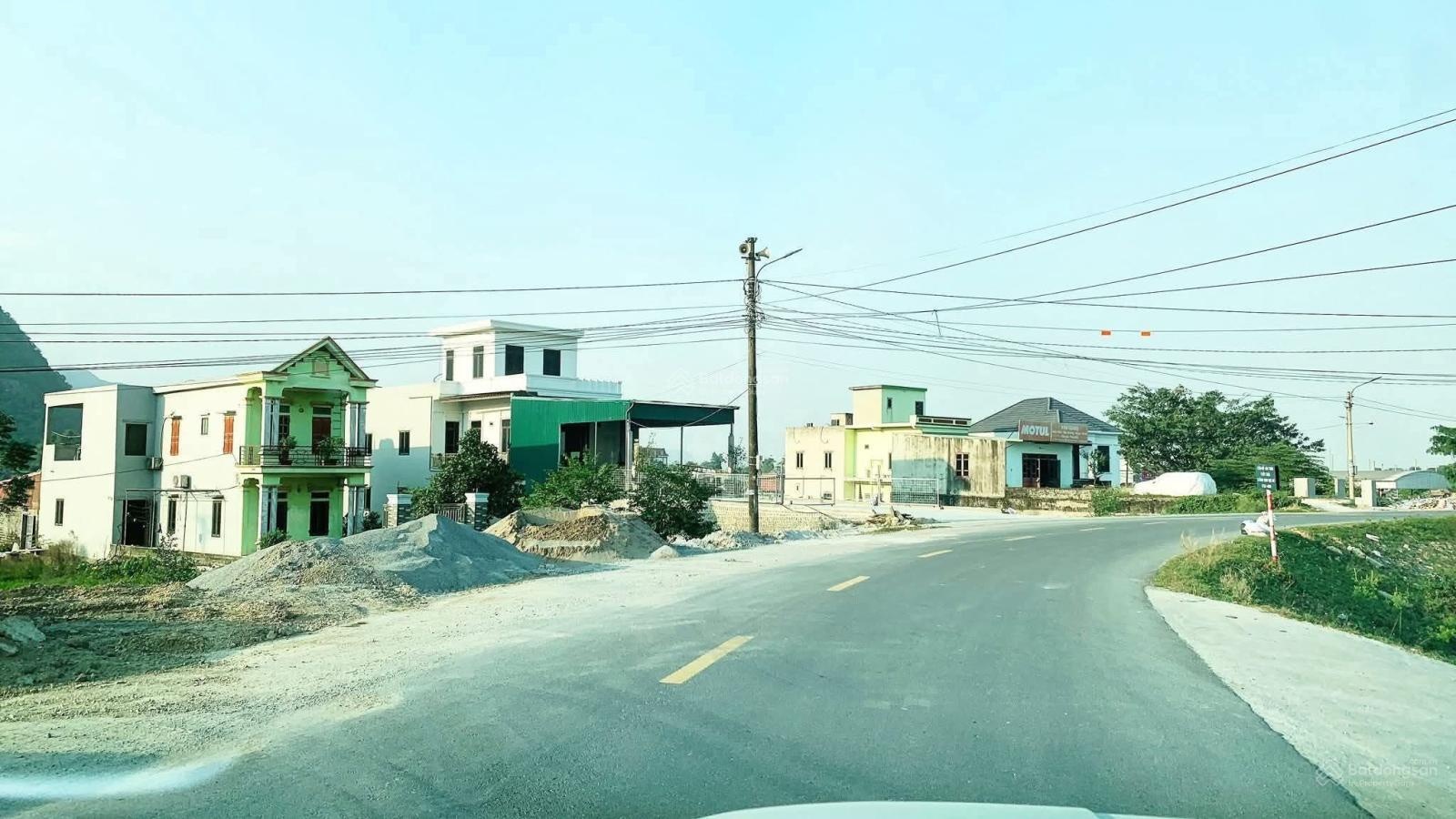 1tỷ5 Chính chủ em bán 90m đất phường ngay trường Đại học khu đô thị vệ tinh Sơn Tây sát vành đai 5