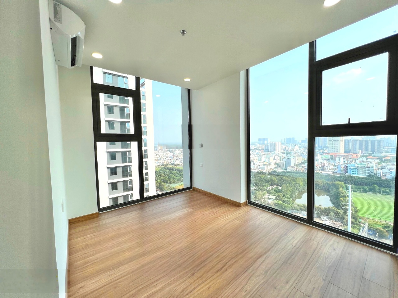 [ecogreenq7] cho thuê căn hộ hot layout: 2pn-2wc-ntcb đẹp,tốt- (15tr/th - 66.82m2) thoáng mát