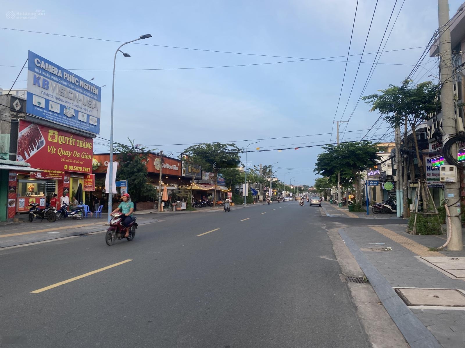 Bán nhà riêng 1trệt 2 lầu 5PN, 4WC, 300m2 full thổ cư, tại Huỳnh Minh Thạnh, Xuyên Mộc, BRVT 7 tỷ