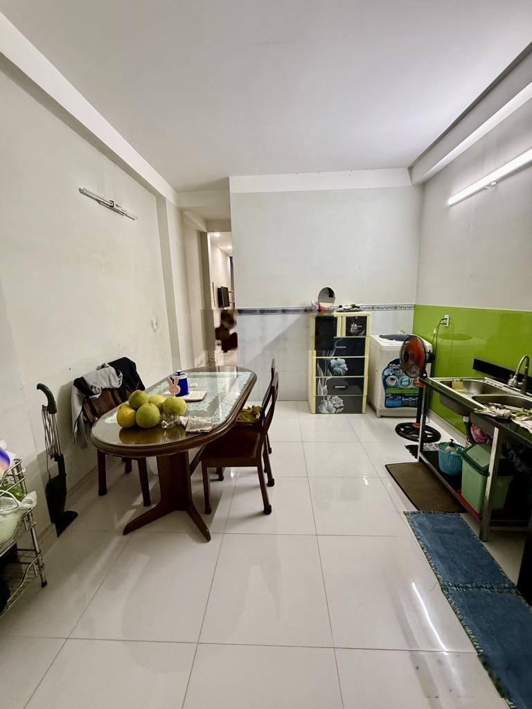 Bán nhà riêng hẻm 3 gác, tại Nguyễn Lương Bằng, 7,5 tỷ, 100m2, 3PN, 3WC