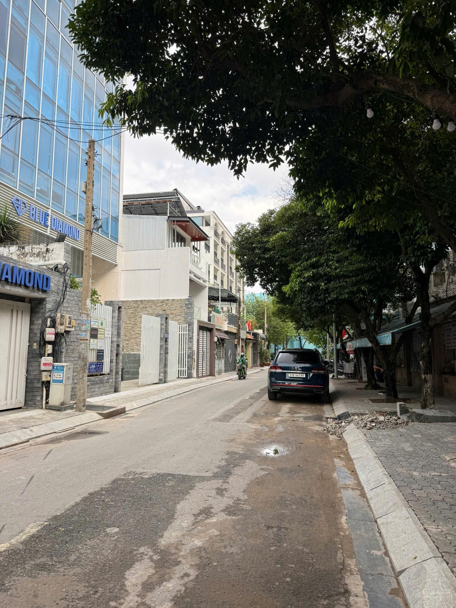 Siêu phẩm mặt tiền Đường Hồng Lĩnh - 7.5x7.2m nở hậu 9.25m Giá sốc 9,5 tỷ TL