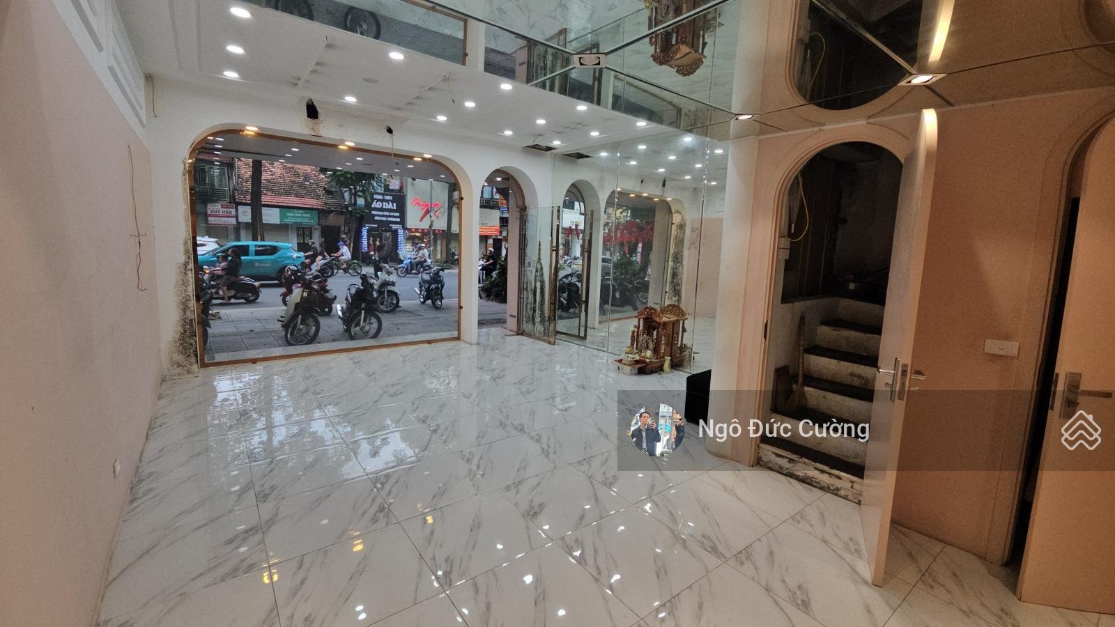 Cho thuê mặt bằng Trương Định 40m x 3 tầng mặt tiền 5m đối diện trường học kinh doanh tốt