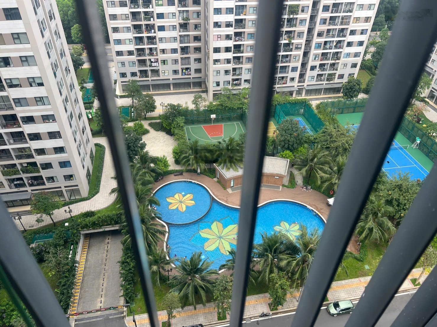 Bán 3tỷ350 Vinhomes 2PN 2WC nội thất 67m2 sổ hồng riêng Origami