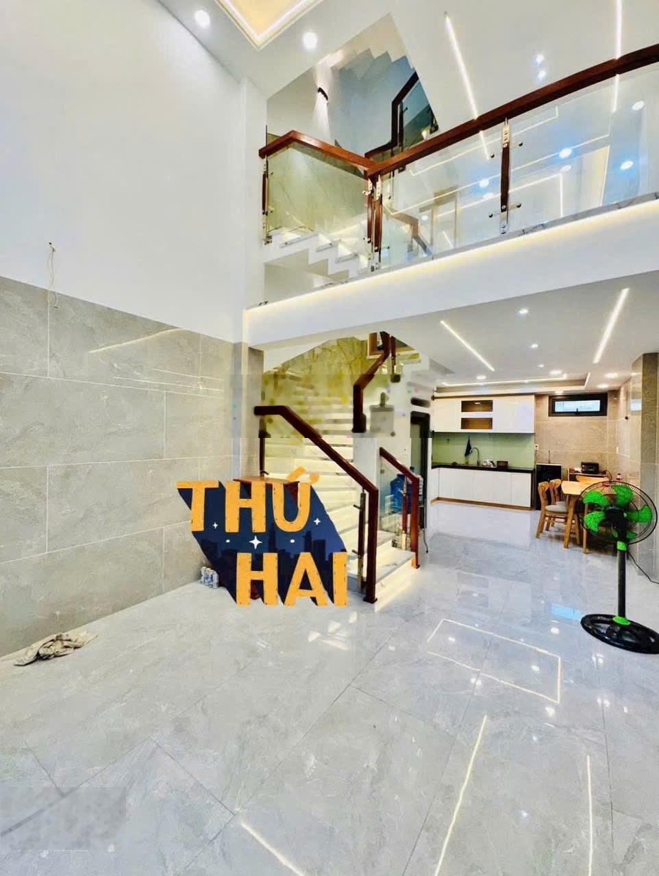 Kẹt tiền kinh doanh bán nhanh thu vốn nhà Nguyễn Trãi P14 Quận 5