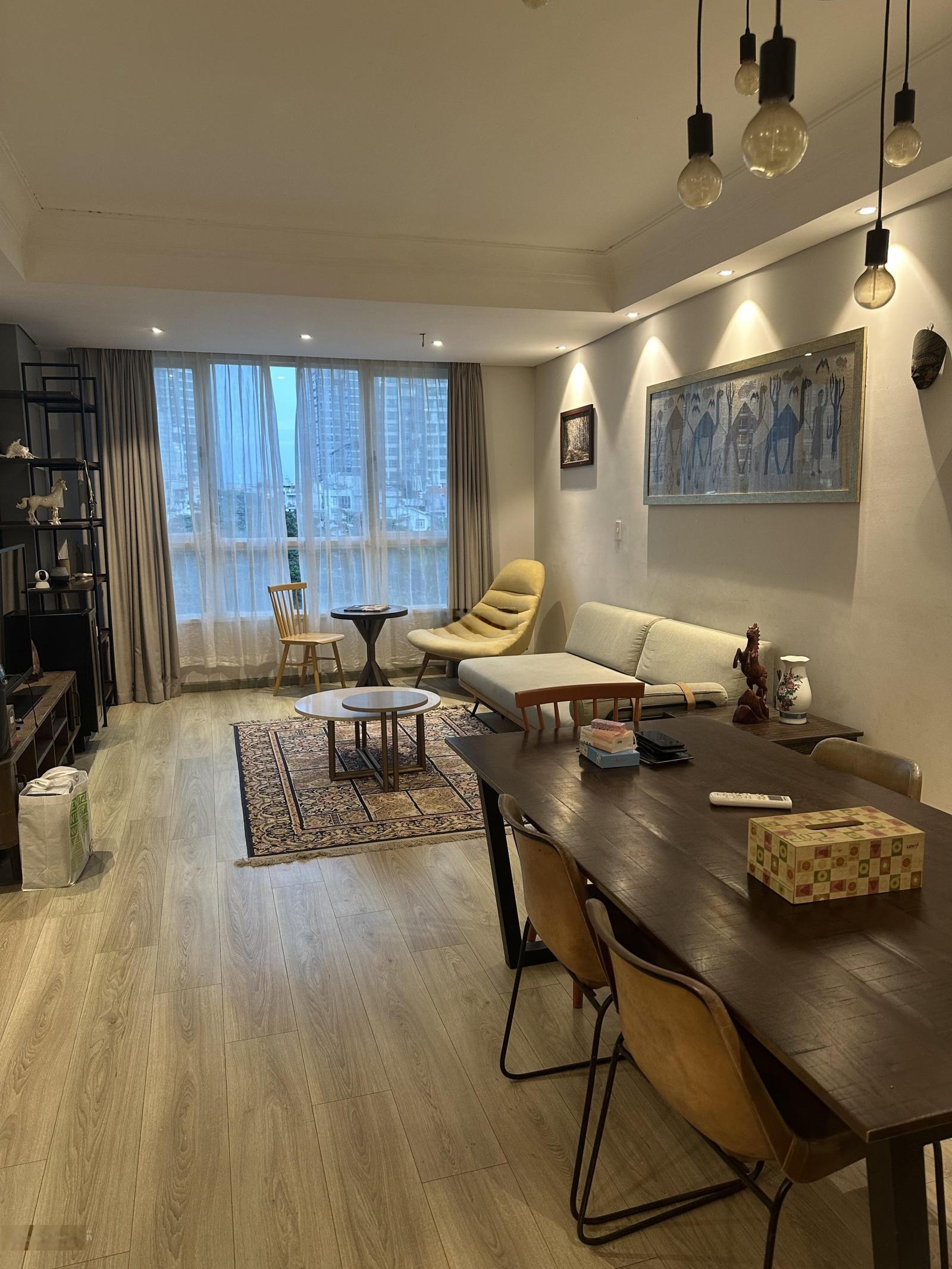 Cho thuê căn hộ chung cư The Manor, lầu 2, toà B