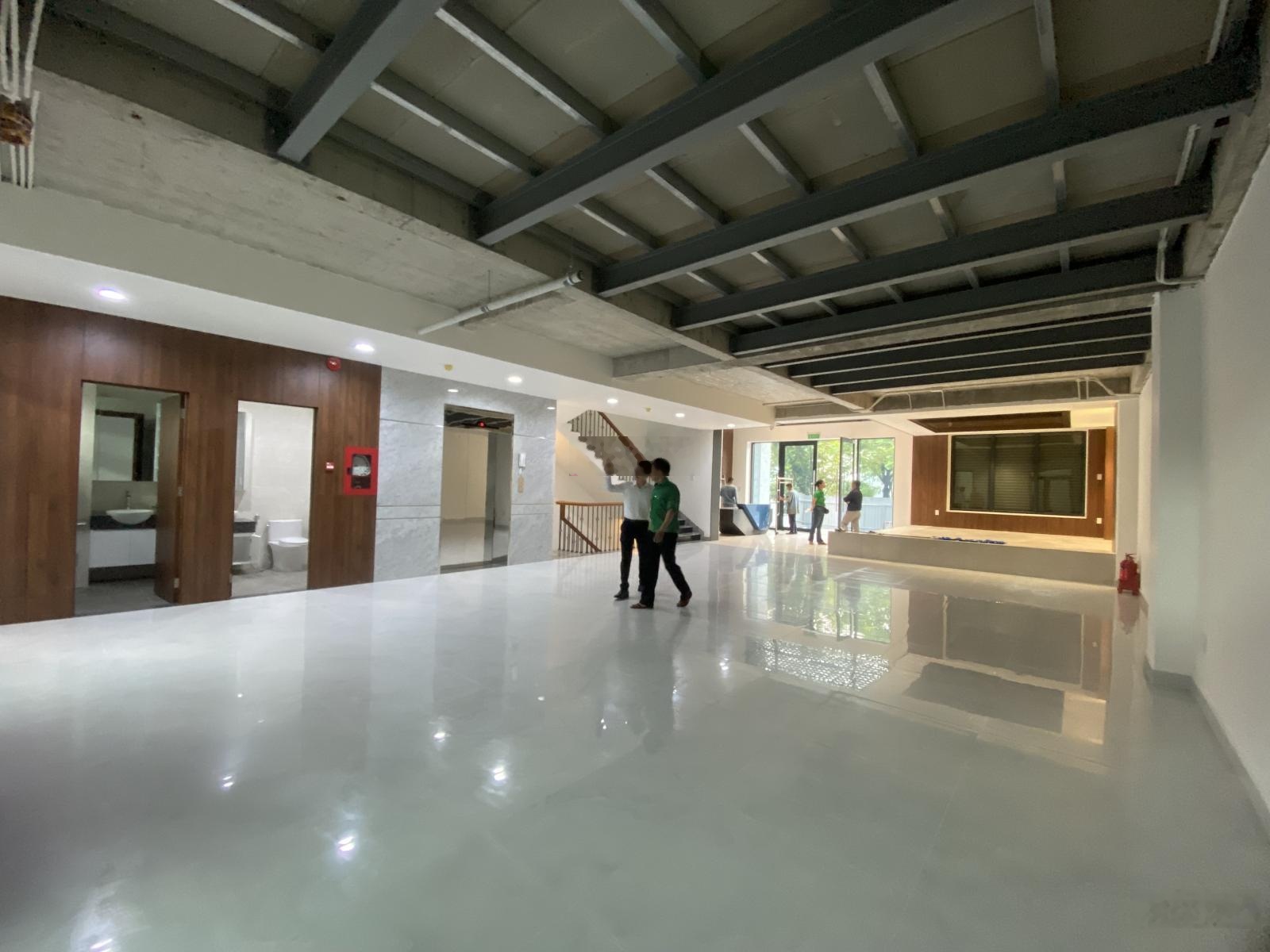 Cho thuê toà nhà văn phòng từ 1700 - 2700m2 hoàn thiện mới 100% Đảo Kim Cương Q2 LH: 0901302123