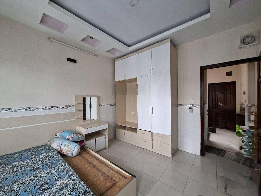 Ngay vòng xoay Lê Đại Hành, hẻm xe hơi, sát MT Âu Cơ Q11, 64m2 (4x16), 5 tầng chắc chắn