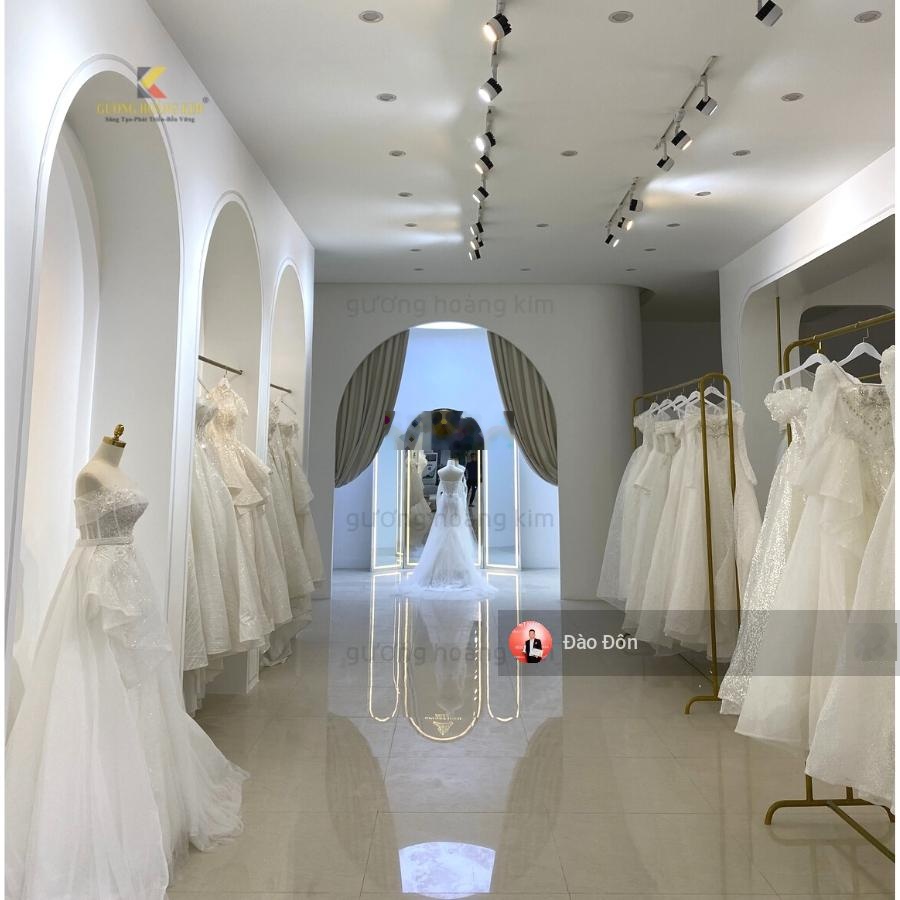 Siêu phẩm!! cho thuê MBKD Phạm Ngọc Thạch, DT: 140m, MT: 5m Giá thuê: 60tr/ tháng KD mọi mô hình.