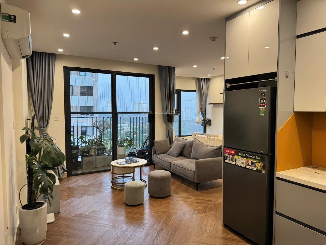 Cho thuê căn hộ 2PN+, diện tích 65m toà S202 Vinsmart City full nội thất. Vào ở luôn