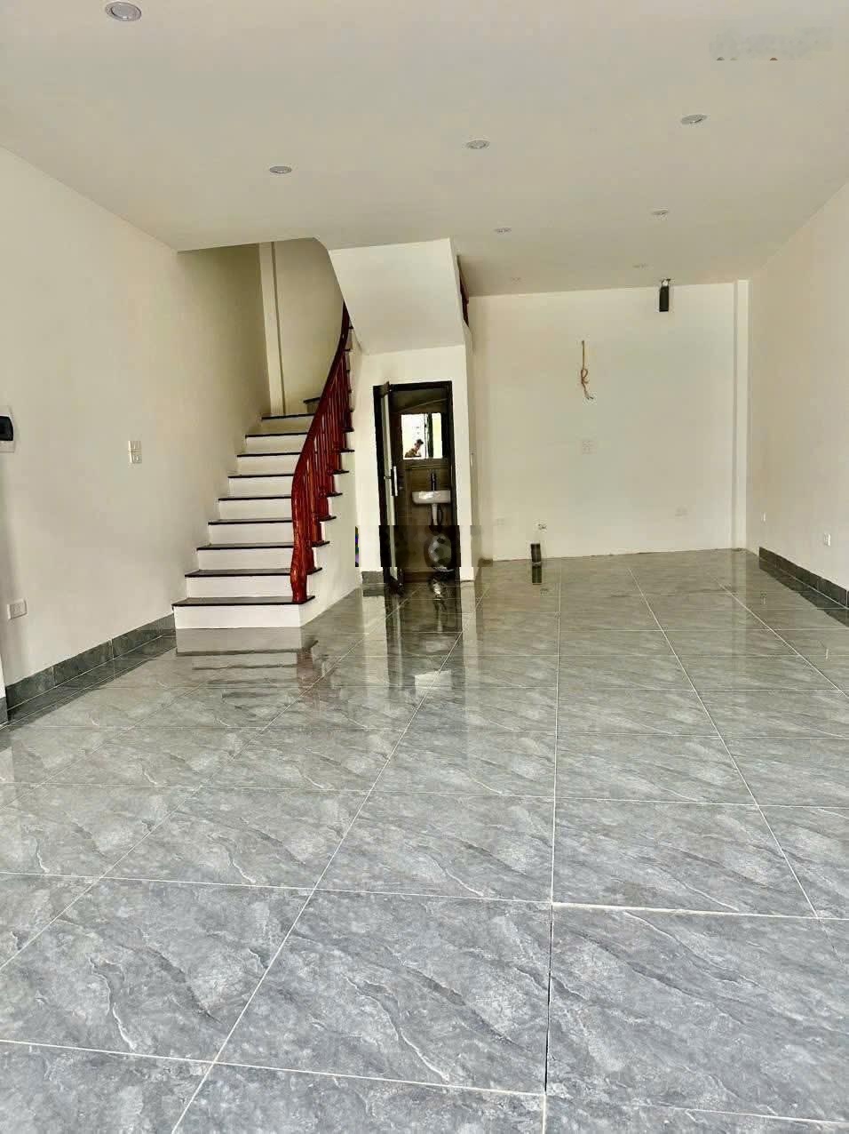 * Cực ngon! Lô góc. Nhà Mễ Trì Thượng. Đường hè 6m. 60m2*4t, 5pn. Đồ cơ bản. Ở, Kd đỉnh