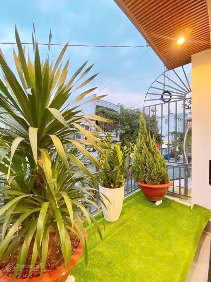 Nhà mặt tiền đường Số 14 Quang Trung Phường 8 4x20m 5 lầu (thang máy) 6 phòng 7WC =40 triệu