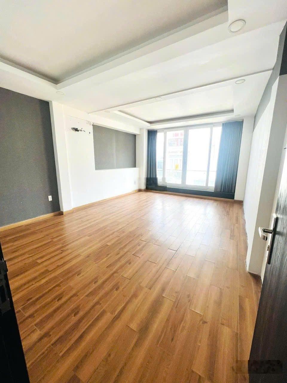 Giá tốt nhất khu Đường Hoa - Phan Xích Long - khu đông đúc - hợp VP, spa,... Giá nét 22 triệu