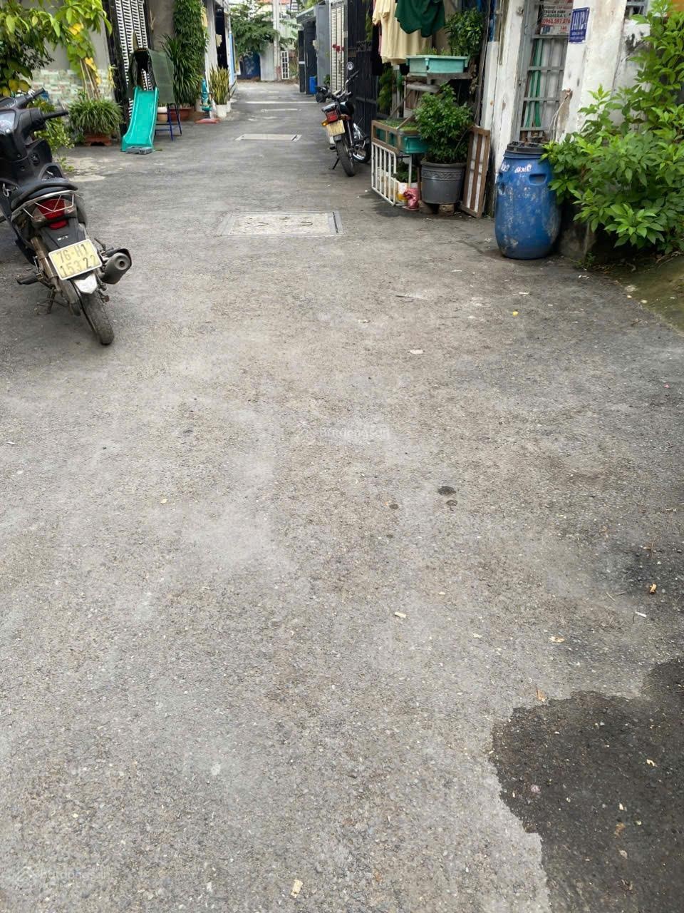 Cho thuê nhà nguyên căn, 1 trệt 1 lầu, ngang 4.3m dài 30m, hẻm 5m đường 339