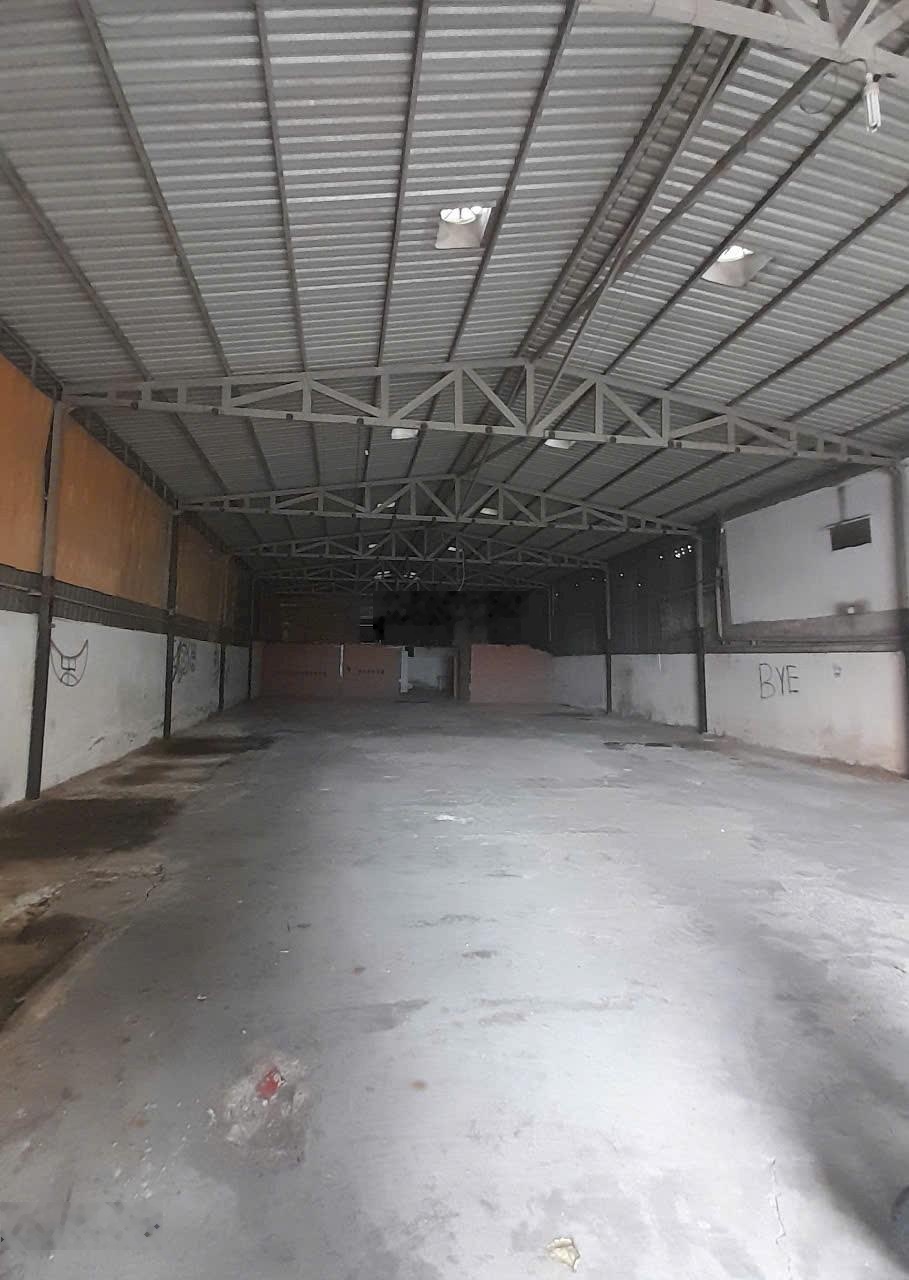 Cho thuê kho xưởng đường bình quới p28 bình thạnh đường tải ra vào.